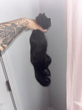 Load image into Gallery viewer, 14 Piece Body Wave Clip In LSY
