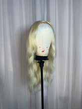 Load image into Gallery viewer, 24” 613 Body Wave
